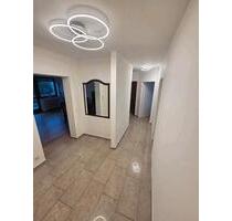 Hochwertig möblierte 3-Zimmer-Wohnung auf Zeit,Balkon&TG, Allinkl - Biberach an der Riß