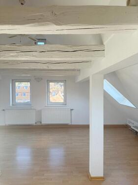 Foto - 2 Zimmer Dachgeschoßwohnung zur Miete in Stuttgart