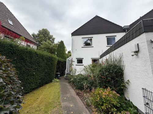 Foto - Gepflegtes 4-Zimmer-Endreihenhaus mit Garten, Keller, Garage