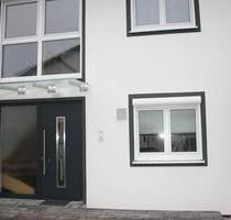 Tolle sonnige 2-Zimmer Wohnung in bevorzugter Wohnlage Erlangens - Buckenhof