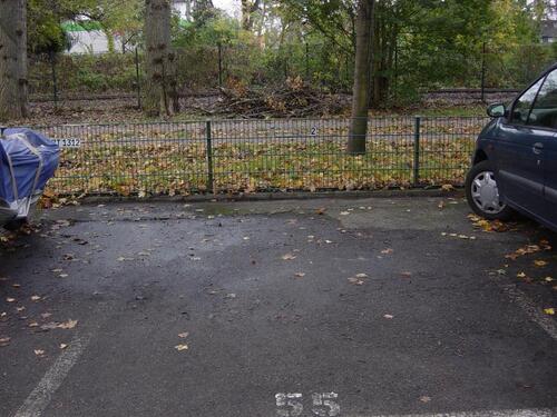 Foto - PKW-Stellplatz in Spandau (Falkenseer Chaussee)