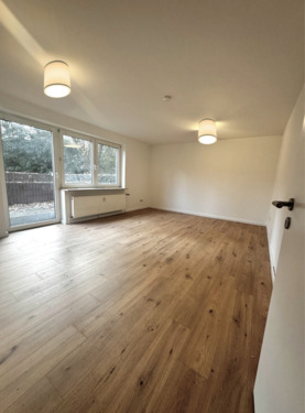 Foto - Helle, frisch renovierte 2-Zimmer-Wohnung in ruhiger Lage