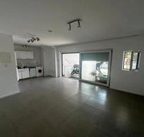 1 Zimmer Wohnung kernsaniert Fußbodenheizung Regendusche Küche - Pforzheim Weststadt