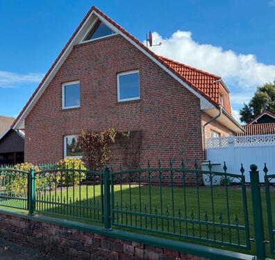 Foto - Doppelhaushälfte (DHH) mit Carport in Westoverledingen