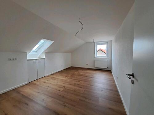 Foto - Dachgeschoßwohnung in Wenzenbach zur Miete