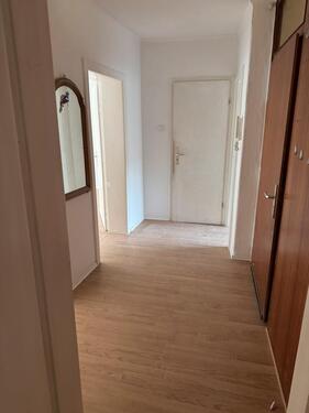 Foto - Großzügige 5 Zimmer - Wohnung mit Balkon in zentraler Lage - 120m