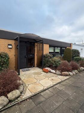 Foto - Attraktives Wohnhaus mit Garten und Garage in Garbsen