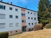 Foto - Attraktive 4-Zimmer-Wohnung mit Balkon, Garage und Hobbyraum