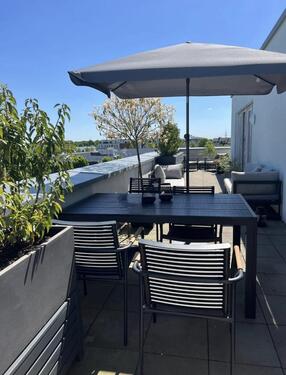 Foto - Helle Drei-Zimmer-Wohnung mit Blick auf den Rheinturm