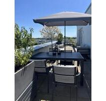 Helle Drei-Zimmer-Wohnung mit Blick auf den Rheinturm - Meerbusch