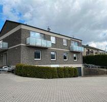 Mehrfamilienhaus mit Büroeinheit in MG-Wickrath zu verkaufen - Mönchengladbach West