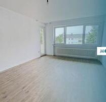 Ihr neues Familiendomizil: Große 4-Zimmer-Wohnung mit BALKON und EBK - Paderborn