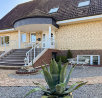 Helle Dachgeschossgewohnung mit Balkon und Ostseeblick - Heiligenhafen