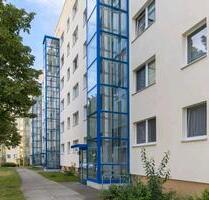 Nachmieter für 3,5 Zimmer mit Balkon, Stellplatz - Leipzig Lausen-Grünau