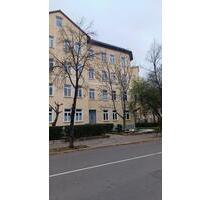 ATLAS IMMOBILIEN: Schöne Etagenwohnung mit modernen Bad - Erfurt Johannesplatz