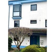 Geräumiges Reihenendhaus mit Garten in Wiesbaden-Naurod