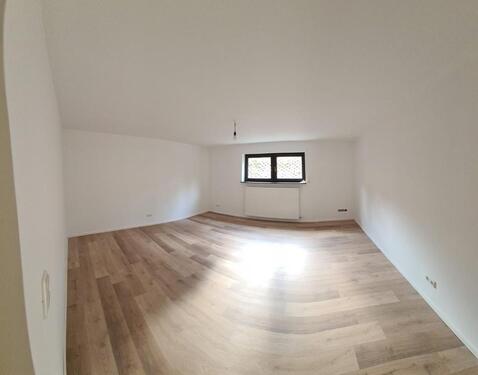 Foto - Longuich – frisch renov. 2 Zimmer Whg, UG, ruhige Lage (1 Person)