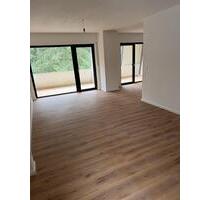 Modernisierte 2-Zimmer-Whg am Waldrand I Tiefgarage I 14qm Balkon - Iserlohn Sümmern