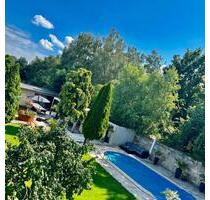 Exklusives Einfamilienhaus mit Poollandschaft, Wellnessbereich un - Coswig