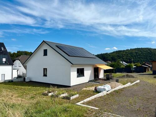 Foto - Barrierefreies Haus mit Sauna und Garage auf 907m2 zu verkaufen