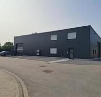 Gewerbehalle mit Klimatisiertem Büro in Breisach zu vermieten. - Breisach am Rhein