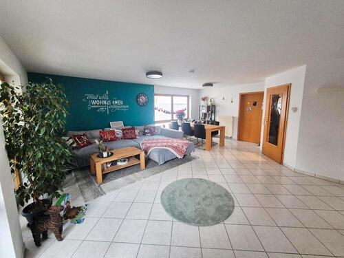 Foto - Provisionsfreie, helle 116m², 4,5 Zimmerwohnung in Ergenzingen