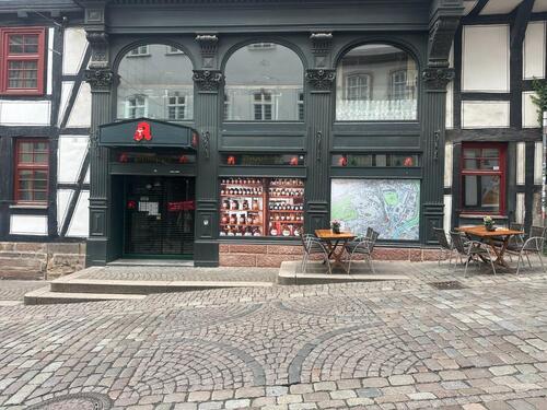 Foto - Marburg-Oberstadt, direkt vor dem Aufzug, Ladenfläche auch als Büroraum, leer zu übergeben