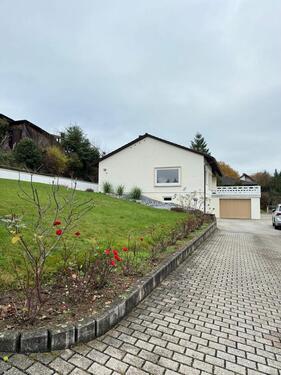 Foto - Haus zur Miete - 1.550,00&nbsp;EUR Kaltmiete, ca.&nbsp; 100,00&nbsp;m&sup2;