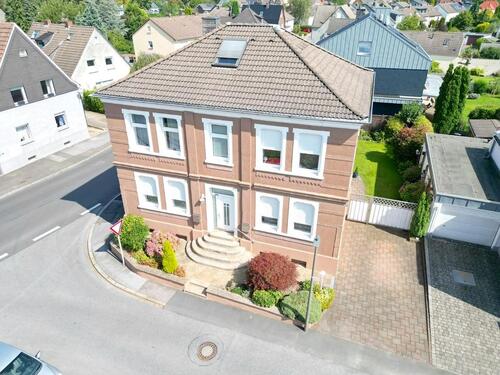 Foto - Stilvolle, helle und renovierte OG Maisonette – 5-Zimmerwohnung +