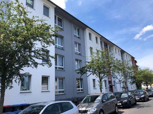 Foto - renovierungsbedürftige 4 Zimmer Wohnung in Dinslaken ab sofort zu vermieten!