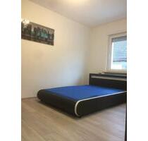 WG Zimmer in der City Bitte WhatsApp 017610365486 - Heilbronn