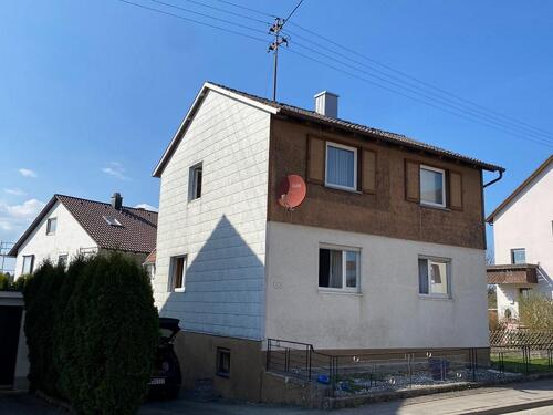 Foto - Wohnhaus mit 2 Wohneinheiten u. Scheunenanbau in Dornhan-Weiden