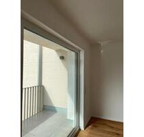 Energieeffizienz A+ | Kernsanierte 2,5 Zimmer Wohnung mit Balkon - Budenheim