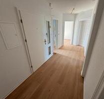 Helle, sanierte 3-Zimmer Wohnung mit Balkon - Schweinfurt Gartenstadt