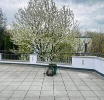 Außergewöhnliche 4,5 Zimmerwohnung mit Einbauküche und riesiger Terrasse im Grünen! - Chemnitz Ebersdorf