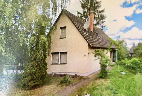 Foto - Ein-Zweifamilienhaus mit Garage und Baulandreserve