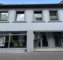Laufkundschaft! große Schaufenster in bester Lage! Besenrein! - Lemgo