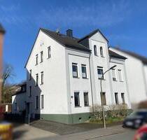 Mehrfamilienhaus, 6 Wohneinh., 8 Gar. in Lütgendortmund