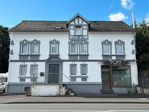 Foto - Erstbezug nach Sanierung. 3 ZKB direkt in Freudenberg