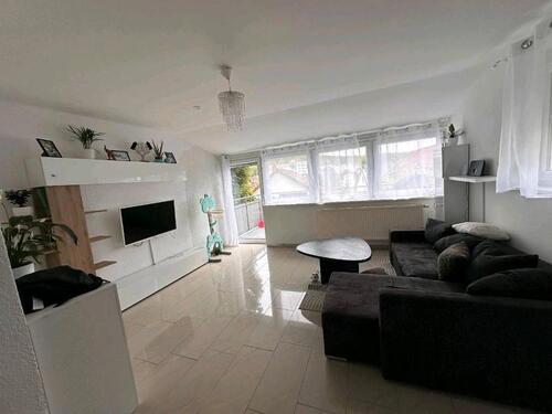 Foto - 3,5 Zimmer Wohnung in ruhiger 3-Parteien-Einheit KM 1050 EUR