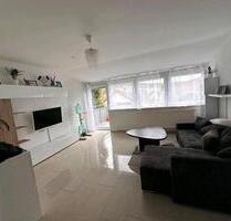 3,5 Zimmer Wohnung in ruhiger 3-Parteien-Einheit KM 1050 EUR - Maulbronn