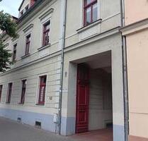 Attraktive Dachgeschosswohnung in Meißen – mit EBK, Wanne & Stellplatzoption