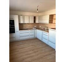 Einfamilien Haus in Hofheim - 1.200,00 EUR Kaltmiete, in Hofheim in Unterfranken (PLZ: 97461)