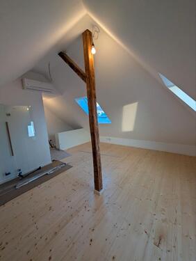 Foto - Große Maisonette Wohnung in KA schwarzwaldstr. zu vermieten