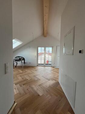 Foto - Helle Neubau-DG Wohnung ab 01.05. in 82390 Eberfing