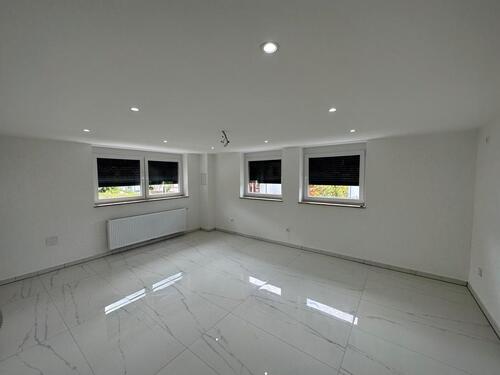 Foto - Wohnung zu Vermieten 61qm Kernsaniert TerasseNeu