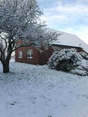 Foto - Zweifamilienhaus mit großem Grundstück * Wiesmoor*