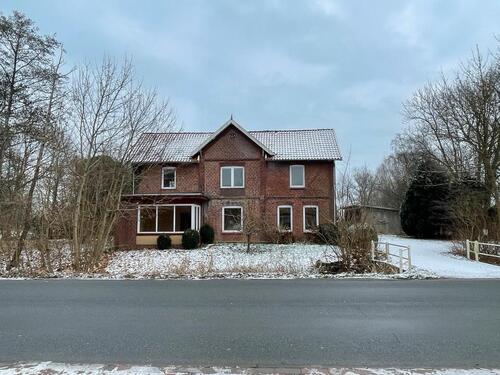Foto - MehrfamilienhausWohnhaus mit großem Grundstück & Baugenehmigung