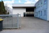 Foto - Lager + Produktionshalle, Freifläche, Büro- Sozialräume, Wohnung