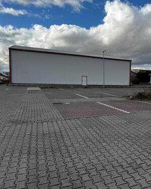 Foto - Große freistehende Lager - oder Produktionshalle mit 90qm Büro